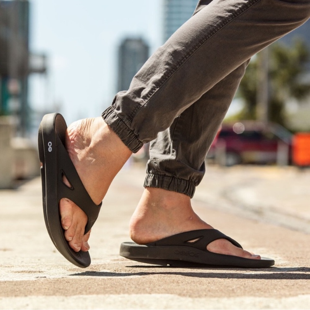 🆕 Oofos Men's OOriginal Sandal - Black Sz 11